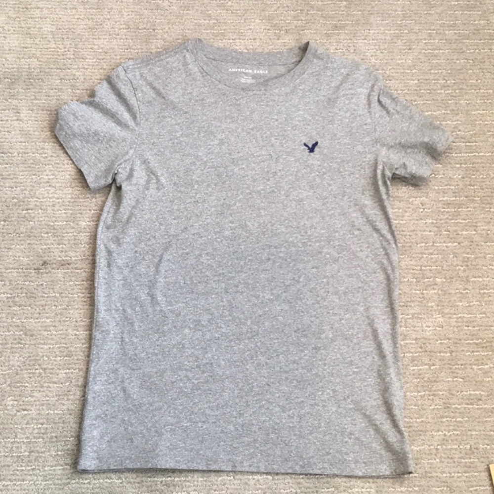 LOT 2 Men’s American Eagle Size Small Shirt Black and Gray